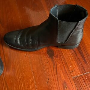 Johnston & Murphy Black Leather Ankle Boots